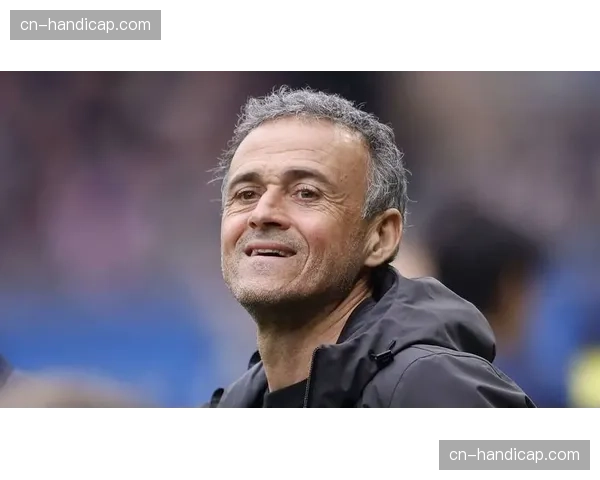 巴黎圣日耳曼赛前发布会，恩里克强调球队需提升由攻转守时的压迫效率