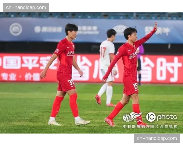 通讯：大雨中的坚持，记录河南队与梅州客家双方的拼搏时刻